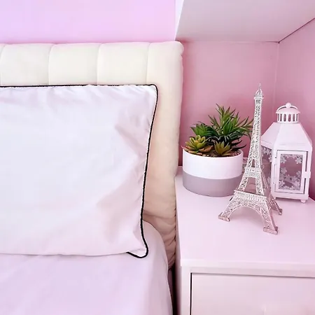 Pink Warm Near Arc De Triomphe アパート *