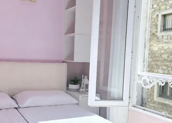 Pink Warm Near Arc De Triomphe 公寓